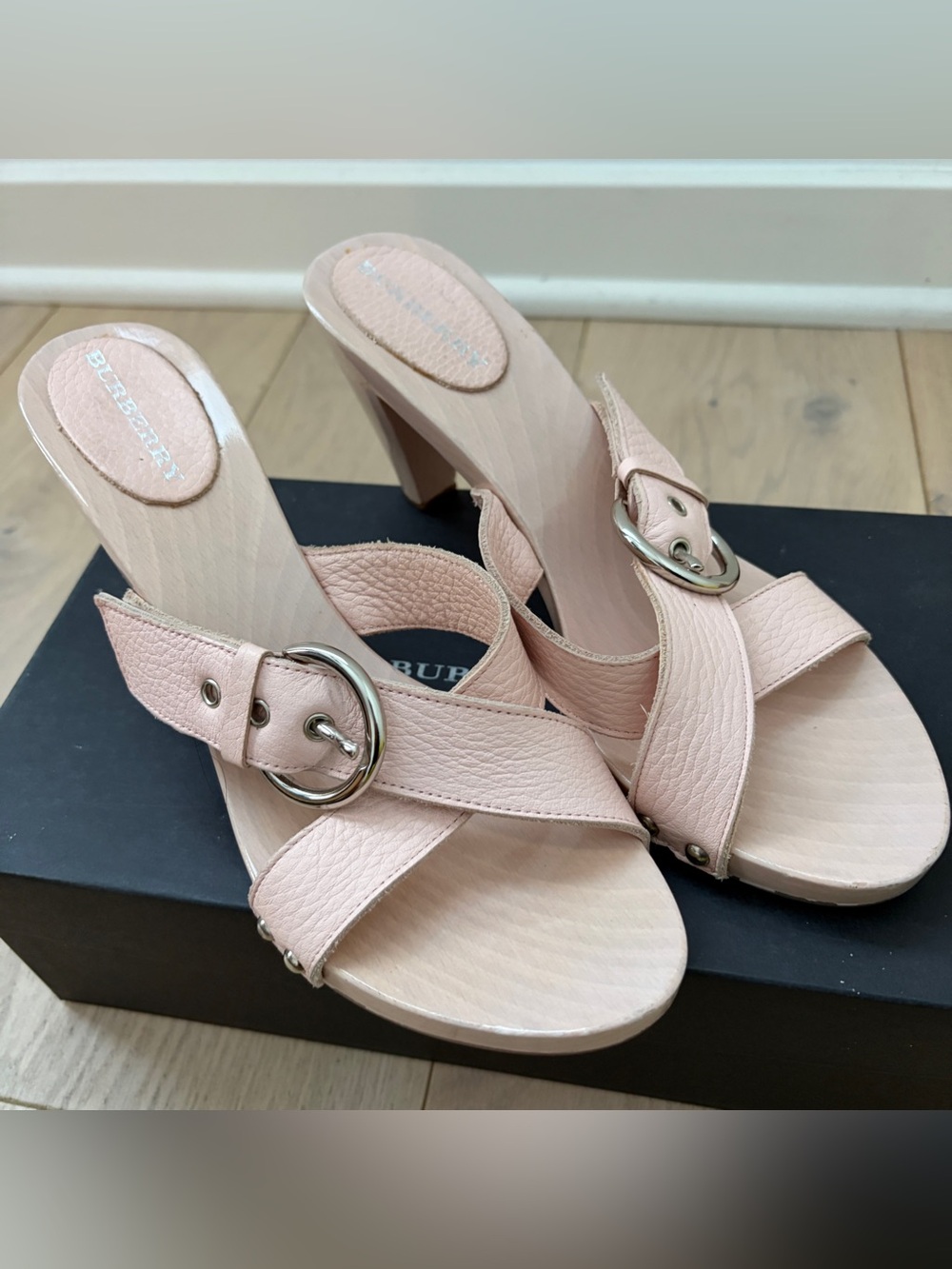Burberry Pale Pink Leather & Wood Mules Size 37